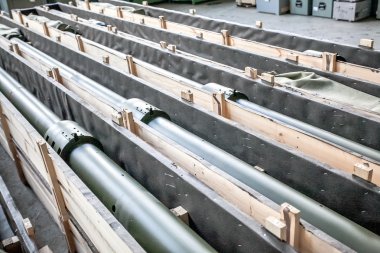 Ambar Fabrikası'nda ahşap kutuları