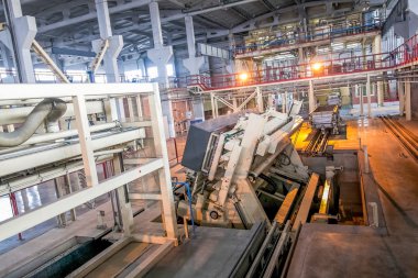 Fabrikada havalandırmalı beton bloklar üretme süreci