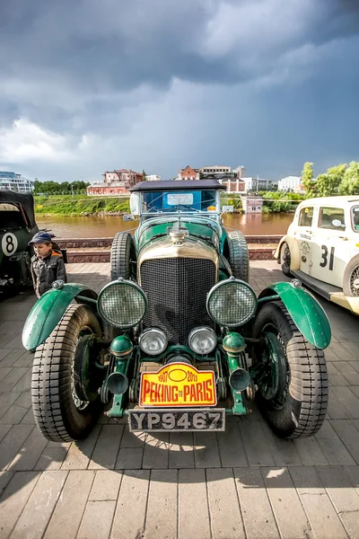 Omsk, Rússia - 11 de junho de 2013: Rally Peking-Paris — Fotografia de Stock