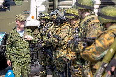 Omsk, Rusya - 8 Mayıs 2015: zafer Geçidi