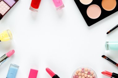 Makyaj pastel beyaz artalanları ayarla