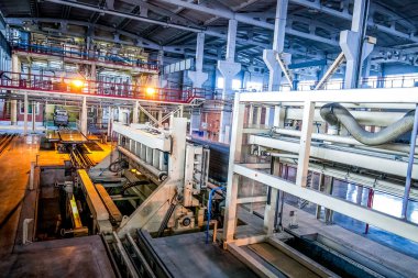 Fabrikada havalandırmalı beton bloklar üretme süreci