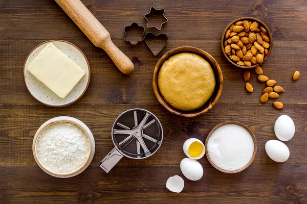 Fondo de panadería. Ingredientes y masa para galletas o pasteles — Foto de Stock