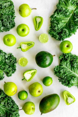 Yeşil sebzelerin ve otların arka planı.