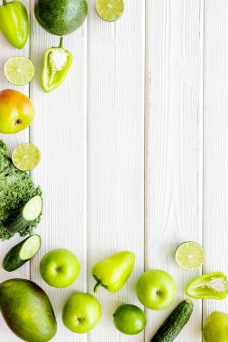 Yeşil sebzeler ve meyveler. Genel Görünüm