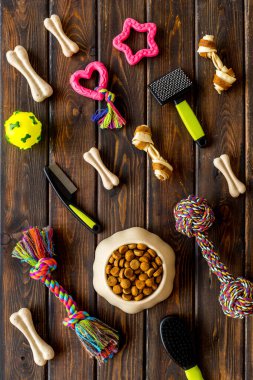 Köpekler ve kediler için evcil hayvan aksesuarları.