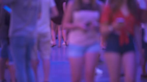 Las Vegas Downtown Fremont Street Crowd Walking Out Focus Nevada — Stockvideo