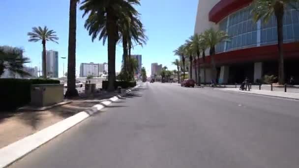 Las Vegas Blvd Southbound Downtown Driving Plates Nevada Usa Stratosphere — Stock video