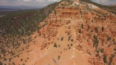 Serseriler Kaya Formasyonu Havadan Red Canyon Utah 'ı vurdu.