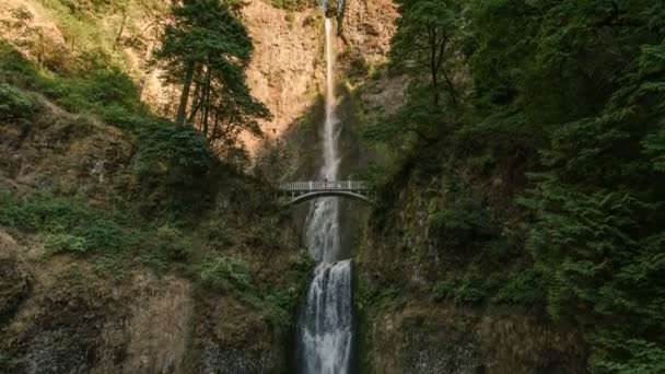 Multnomah Falls Time Lapse Waterfalls Oregon Usa Sunset Tilt — Stock Video