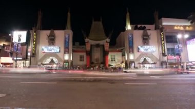 Hollywood Çin Tiyatrosu Trafiği Geceleyin Zaman Geçidi Kaliforniya 'da