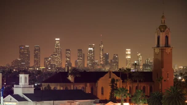 Los Angeles Downtown Skyline Igreja Hollywood Night Time Lapse Pan — Vídeo de Stock