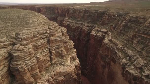 纳瓦霍民族大峡谷空中射中小科罗拉多河峡谷 — 图库视频影像