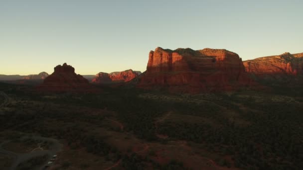 Sedona Courthouse Butte Aerial Shot Sonoran Desert Arizona États Unis — Video