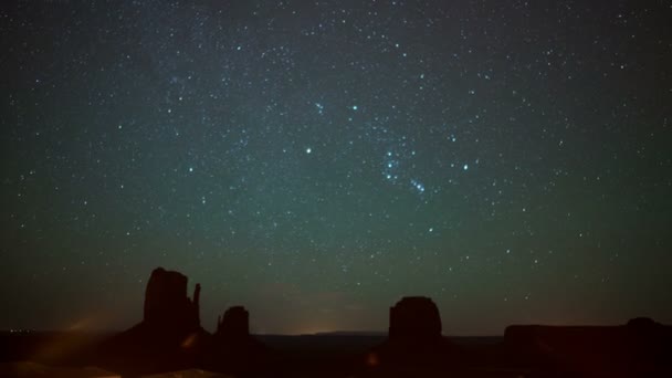 Monument Valley Orionids Meteor Douche Cabines East West Mitten Southwest — Stockvideo