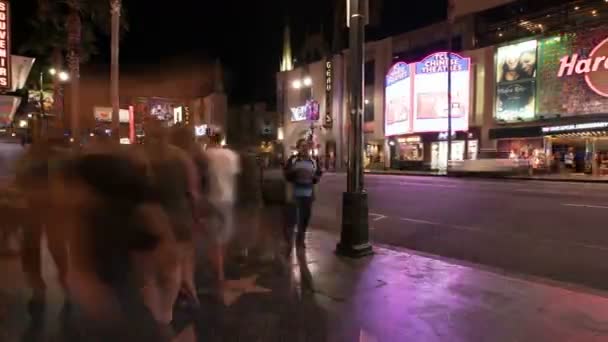 Hollywood Walk Fame Teatro Cinese Night Traffic Time Lapse Pan — Video Stock