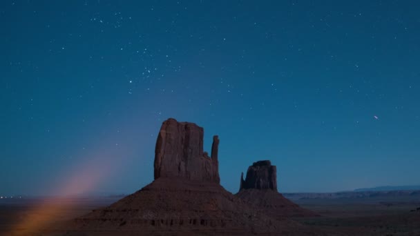 Monument Valley Stars Clouds East West Mitten Butte Southwest Usa — Stockvideo