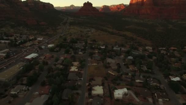 Sedona Courthouse Butte Aerial Shot Sonoran Desert Arizona America City — 图库视频影像