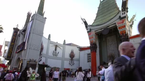 Hollywood Chinese Theater Daytime Lapse Tourists Walking California Usa — Video