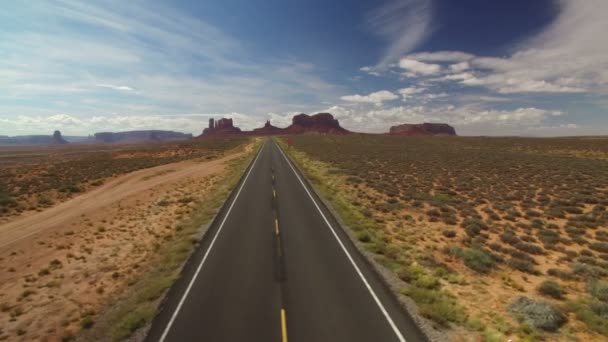 Monument Valley Forrest Gump Point Estrada Aérea Tiro Deserto Sudoeste — Vídeo de Stock