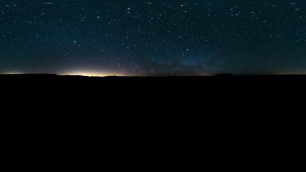 360 Calea Lactee Equirectangulară Galaxy Rise Time Lapse Night Sky — Videoclip de stoc