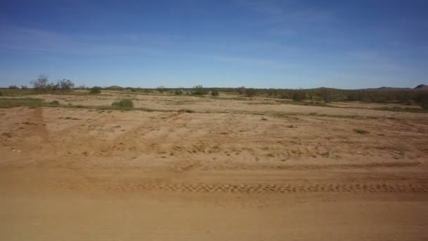 Szablon Jazdy Osiowym Stabilizatorem Pustyni Dirt Road View Prawej Afryki — Wideo stockowe