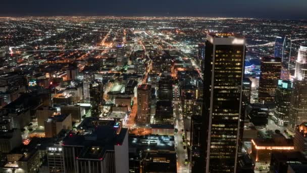 Aerial Time Lapse Los Angeles Downtown Skyscrapers Traffic Dusk Pan — kuvapankkivideo