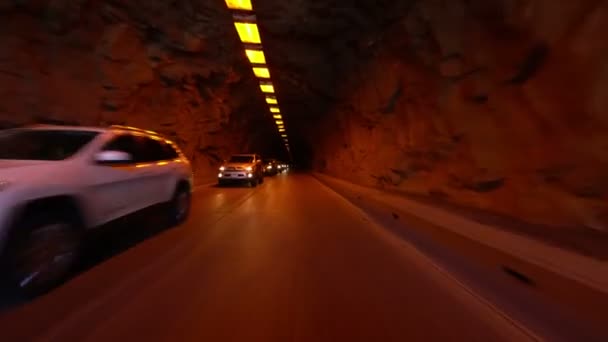 Yosemite Ulusal Parkı Sürücü Şablonu Tüneli Kaliforniya Abd — Stok video