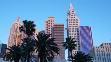 Las Vegas Bulvarı New York Gündoğumu Gündoğumu Süresi dolmuş Oteller ve Kumarhaneler Palm Trees