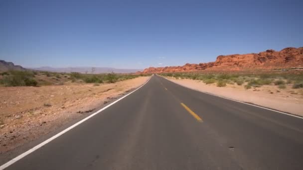 Valle Del Fuego Desierto Autopista Plantilla Vista Trasera Southwest Nevada — Vídeo de stock