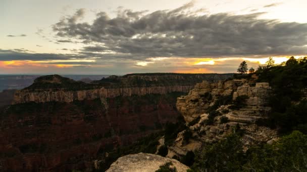 Grand Canyon North Rim Sunset Time Lapse Lodge Pan Left — стокове відео