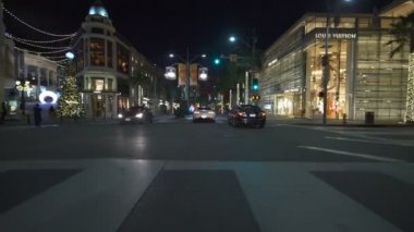 Beverly Hills Rodeo Gece Sürüşü Şablonu 12 Güney yönüne 