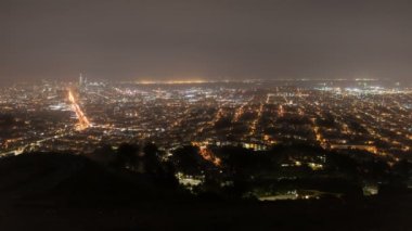 San Francisco CItyscape 'i Twin Peaks Time Lapse California USA' dan görüldü