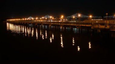 San Francisco Körfez Köprüsü ve 7.