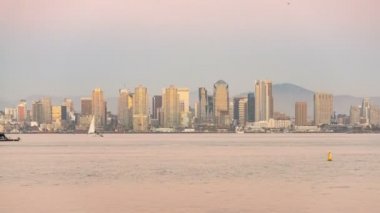 San Diego Günü 'nden Gece Vakti' ne Skyline ve California 'daki Ocean Tilt Down USA