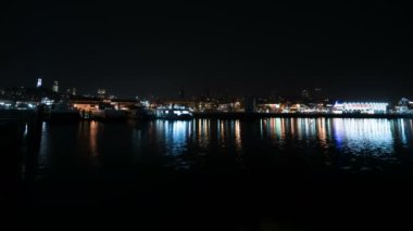 San Francisco Skyline 'dan Fishermans Rıhtımından California' ya