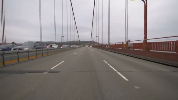 San Francisco Golden Gate Bridge Driving Template Southbound Foggy Időjárás — Stock videók