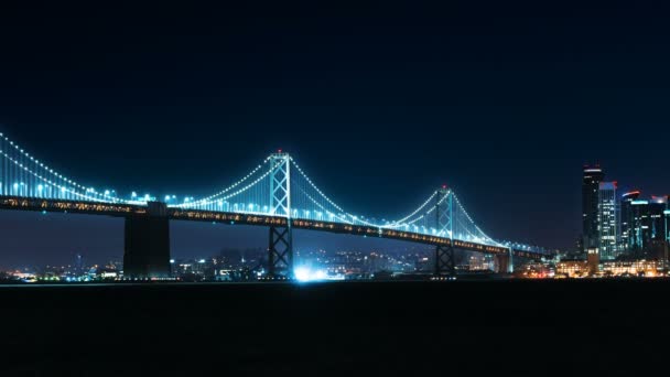 San Francisco Bay Bridge Night Skyline Pan Right California Сша — стоковое видео