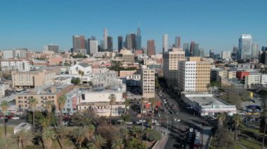 Los Angeles Havacılık Kuruluşu Wilshire Bulvarı 'ndan vurularak öldürüldü.