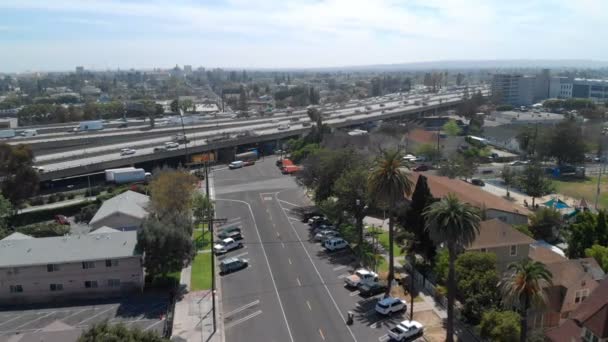 캘리포니아 근처의 로스앤젤레스 I10 도로에서 — 비디오