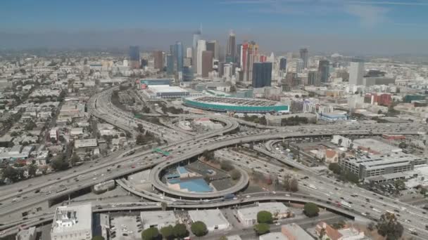 Hiperlapso Aéreo Los Angeles Downtown Freeway Interchange Traffic Backward Califórnia — Vídeo de Stock