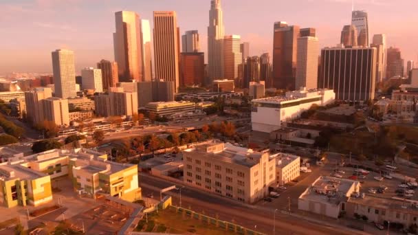 Λος Άντζελες Sunset Aerial Shot Downtown Freeway Forward Tilt Καλιφόρνια — Αρχείο Βίντεο