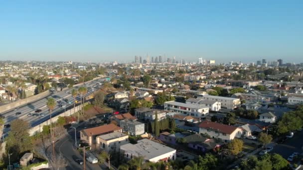 Aerial Shot Los Angeles Hollywood Freeway Melrose Ave Tracking Right — Stock Video