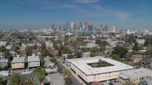 Los Angeles Aerial Establish Shot Downtown Skyline Residential Area Forward — Wideo stockowe