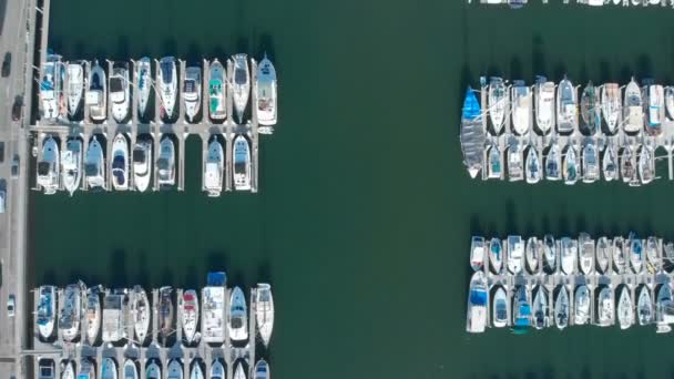 Aerial Top View Luxury Boats Resort Marina Forward Καλιφόρνια Ηπα — Αρχείο Βίντεο