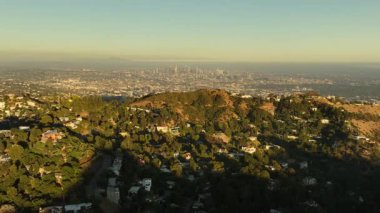 Los Angeles Şehir Merkezi Günbatımı Hava Çekimi Laurel Canyon Back 'ten