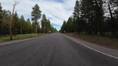 American Northwest Kırsal Orman Yolu 01 Front View Odessa Sürücü Plakası Oregon ABD