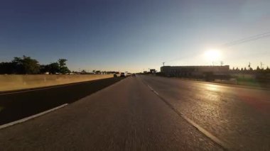 Sacramento Günbatımı Otoyolu Ranço Cordova 05 Ön Görünüm Sürücü Plakası Kaliforniya ABD Ultra Geniş