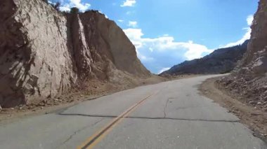 Sierra Nevada Nal Dağı At Nalı Yolu Tırmanışı 16 Multicam Ön Görünümü Kaliforniya plakalı ABD