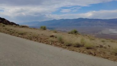 Sierra Nevada At Nalı Dağı, Meadow Yolu 19. Multicam Üç Çeyreklik Kaliforniya plakası.